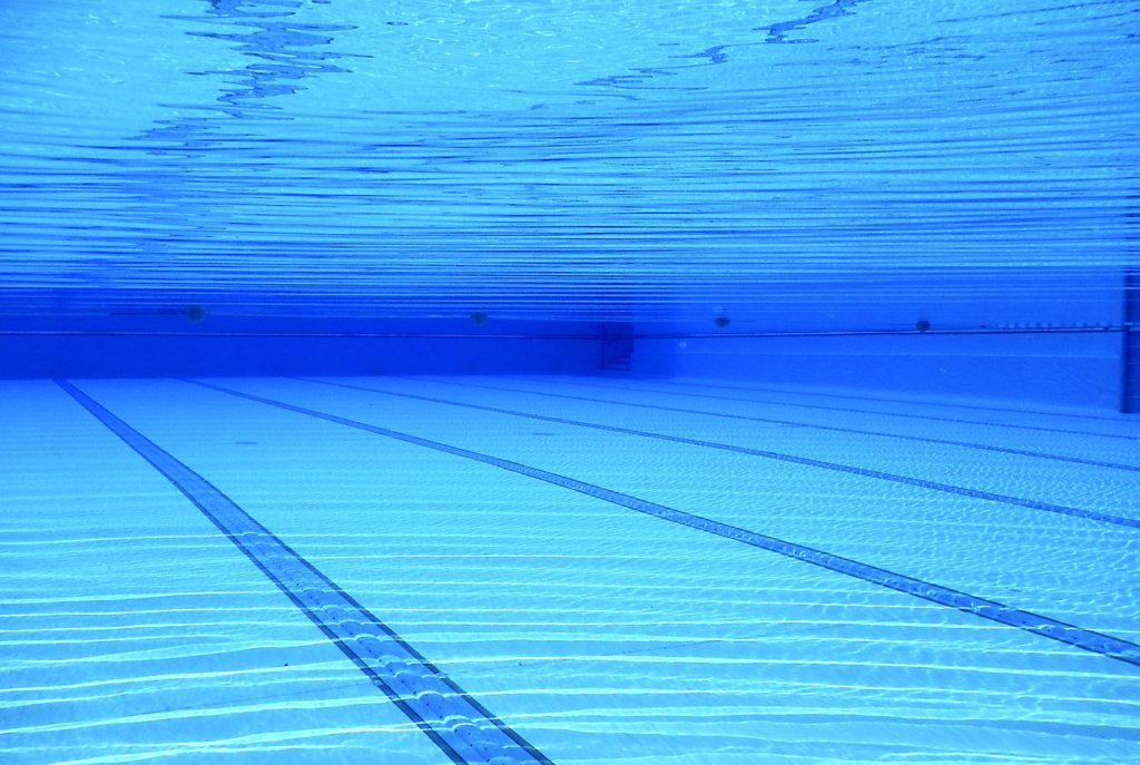 Clark Weeks underwater hockey - how do you play hockey in a pool?